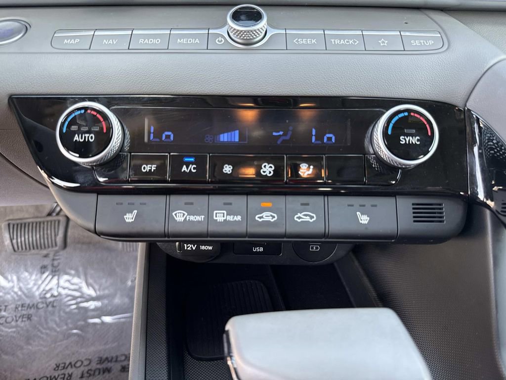 Used 2024 Hyundai Elantra SEL w/ Convenience Package image 30