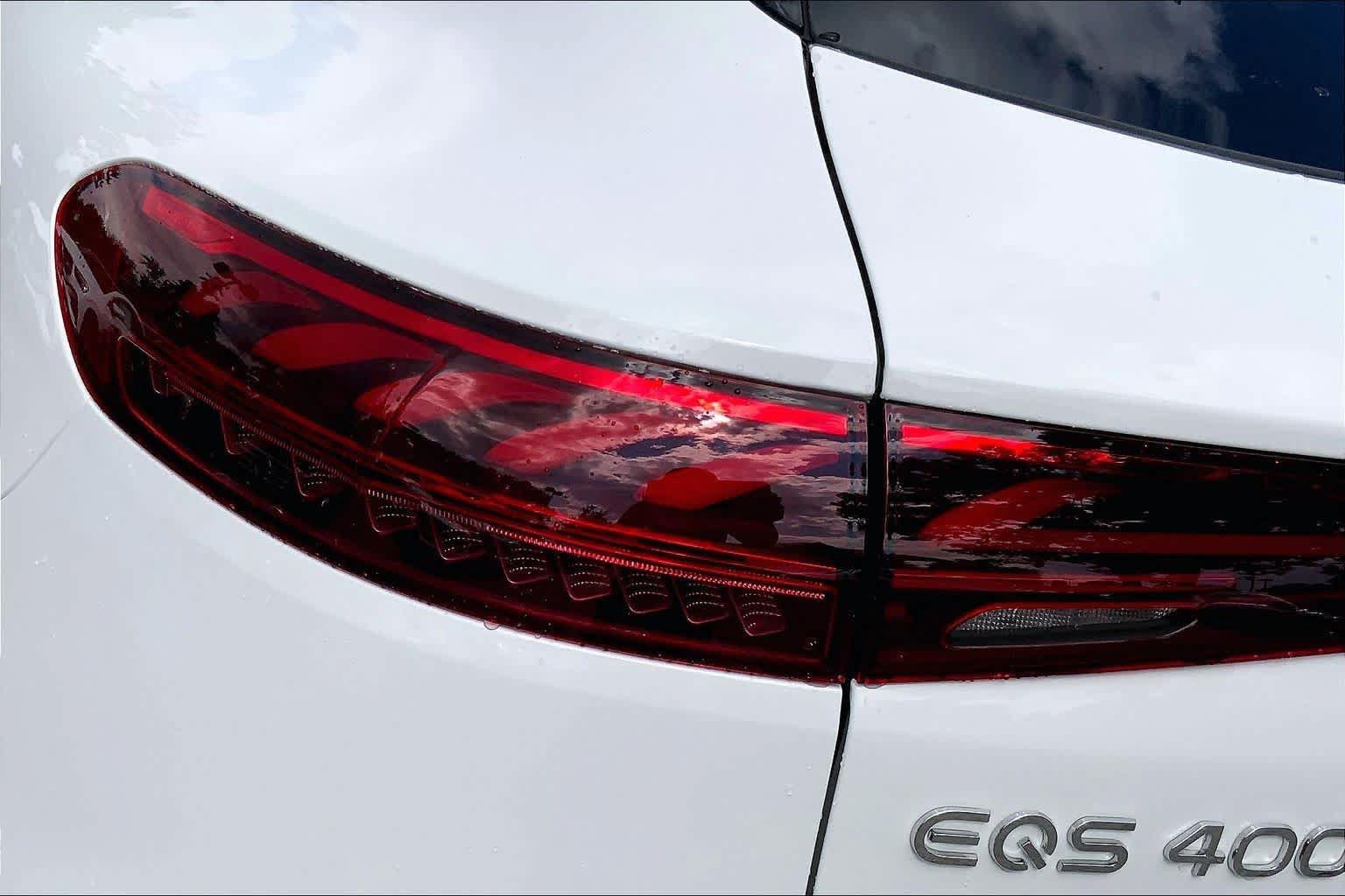 New 2027 Mercedes-Benz EQS 400 4MATIC SUV image 18