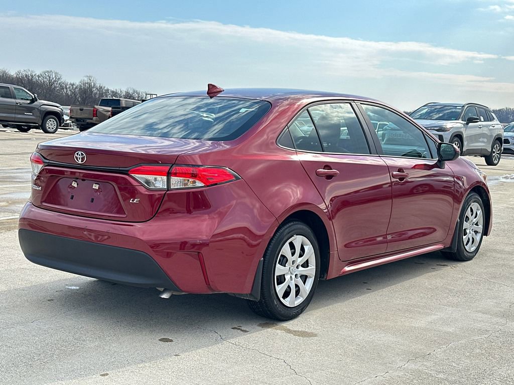Certified 2025 Toyota Corolla LE image 4