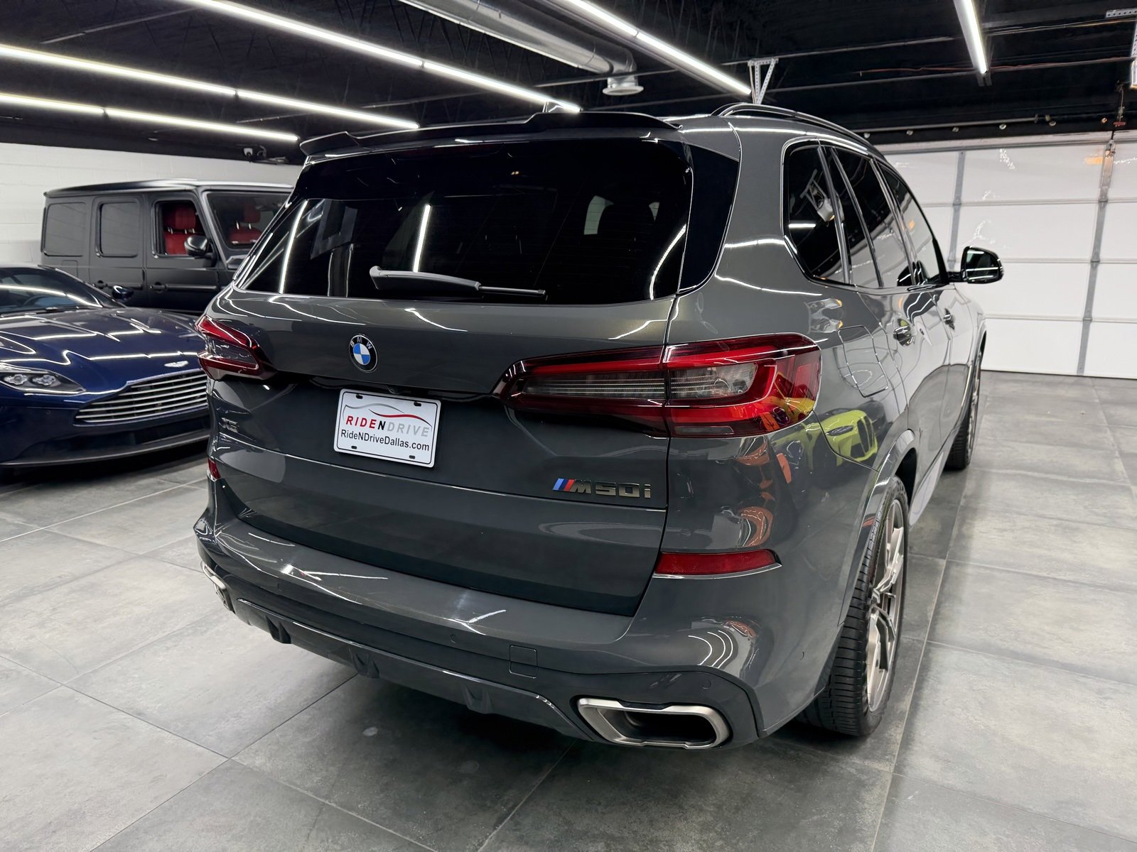 Used 2023 BMW X5 M50i w/ Executive Package image 6