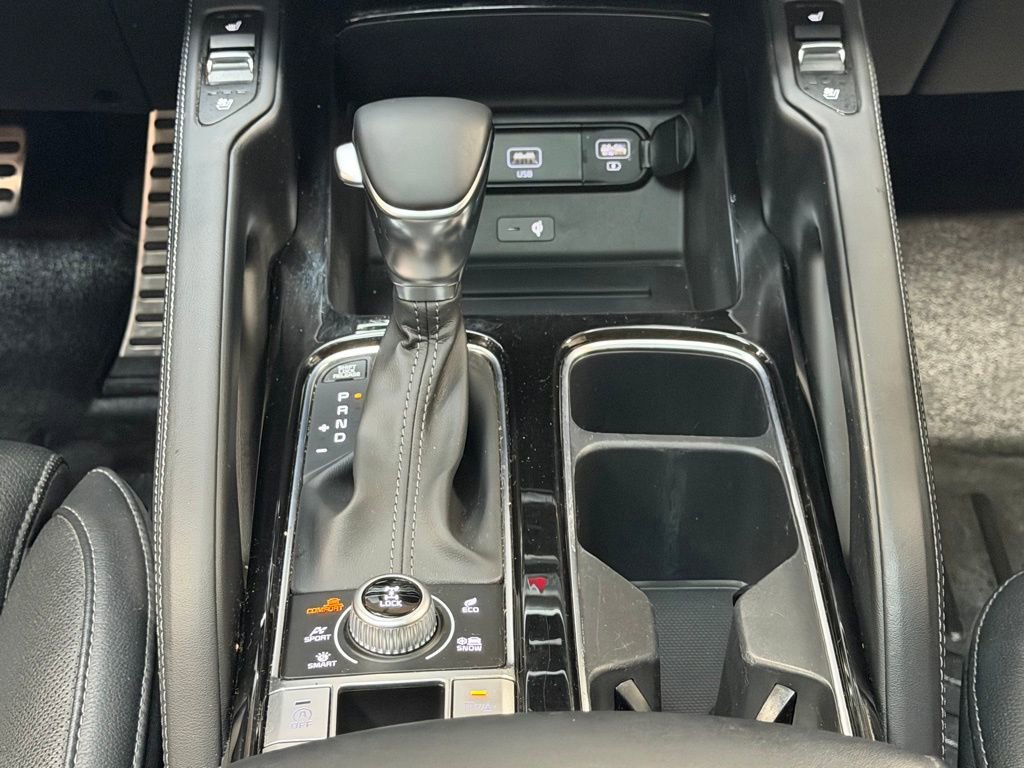 Used 2020 Kia Telluride SX image 16