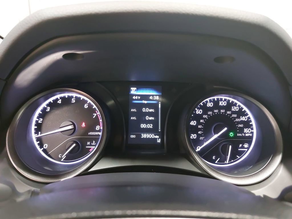 Used 2022 Toyota Camry SE image 18