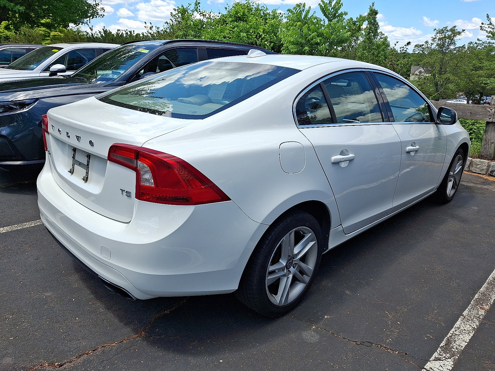 Used 2014 Volvo S60 T5 FWD image 6