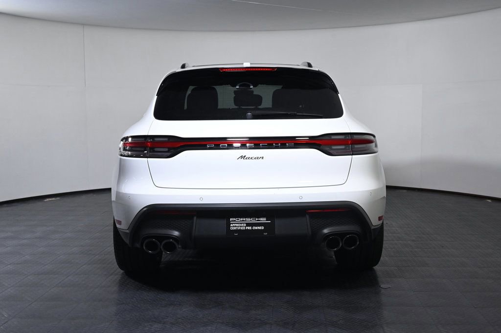 Certified 2025 Porsche Macan image 6