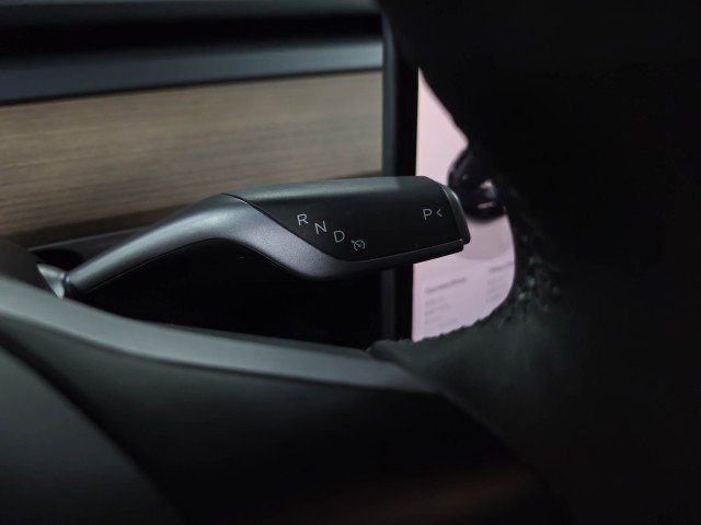 Used 2024 Tesla Model Y Long Range image 23