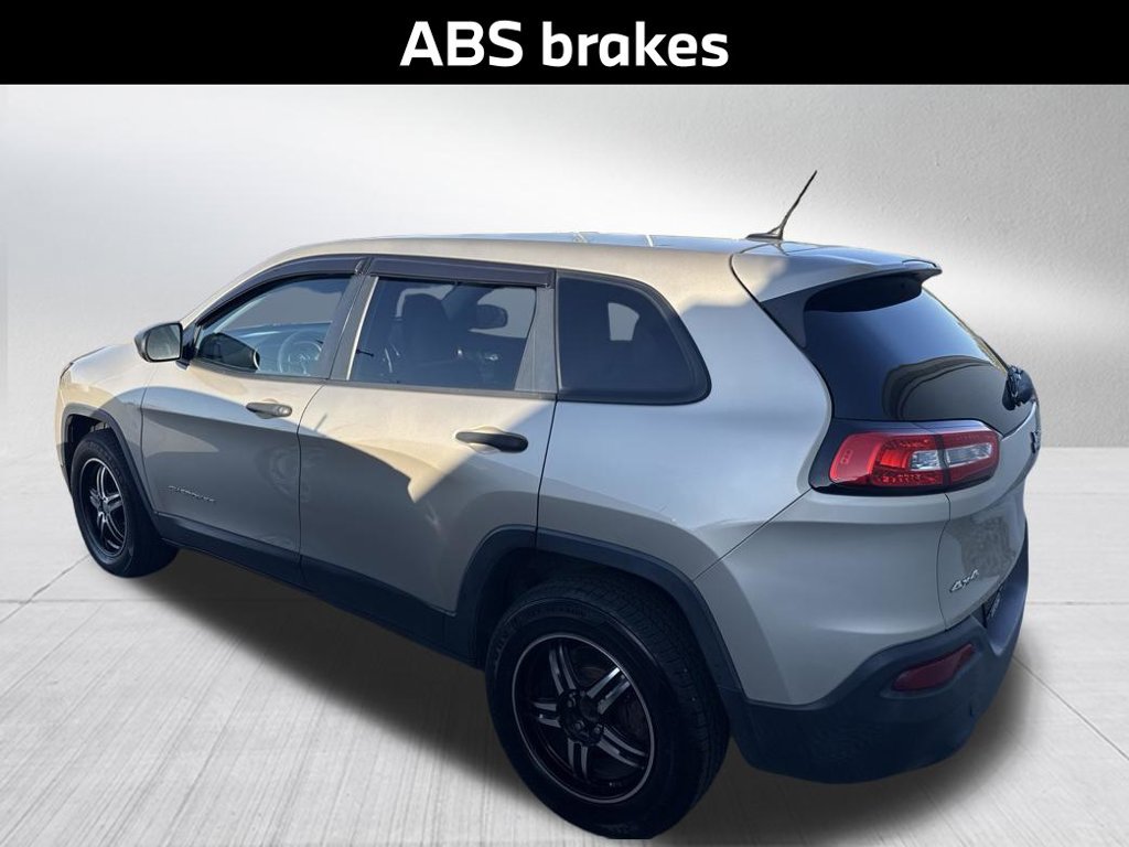 Used 2014 Jeep Cherokee Sport AWD/4WD image 8