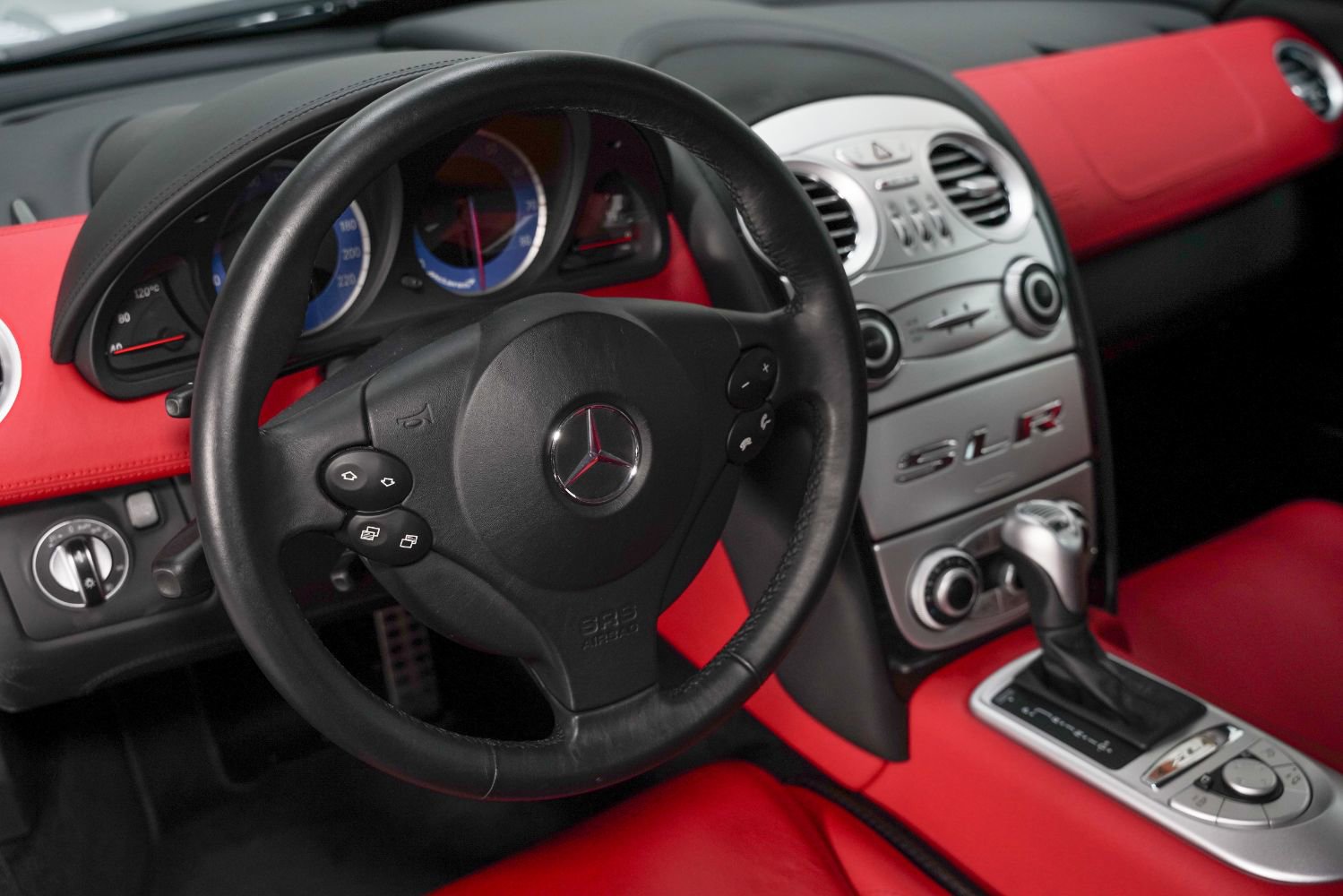 Used 2005 Mercedes-Benz SLR Coupe image 43