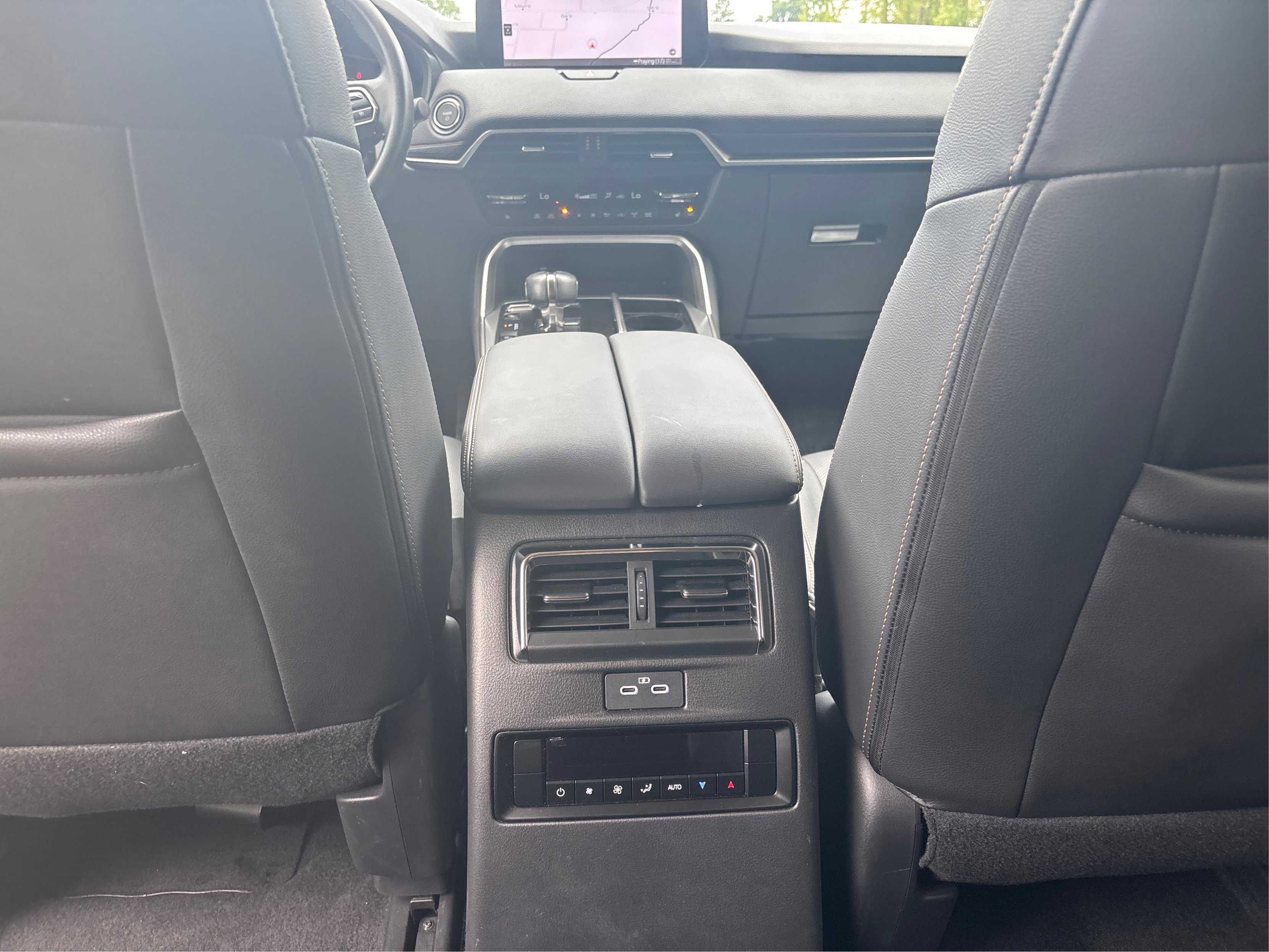 Used 2024 MAZDA CX-90 Plug-In Hybrid w/ Premium Pkg image 24