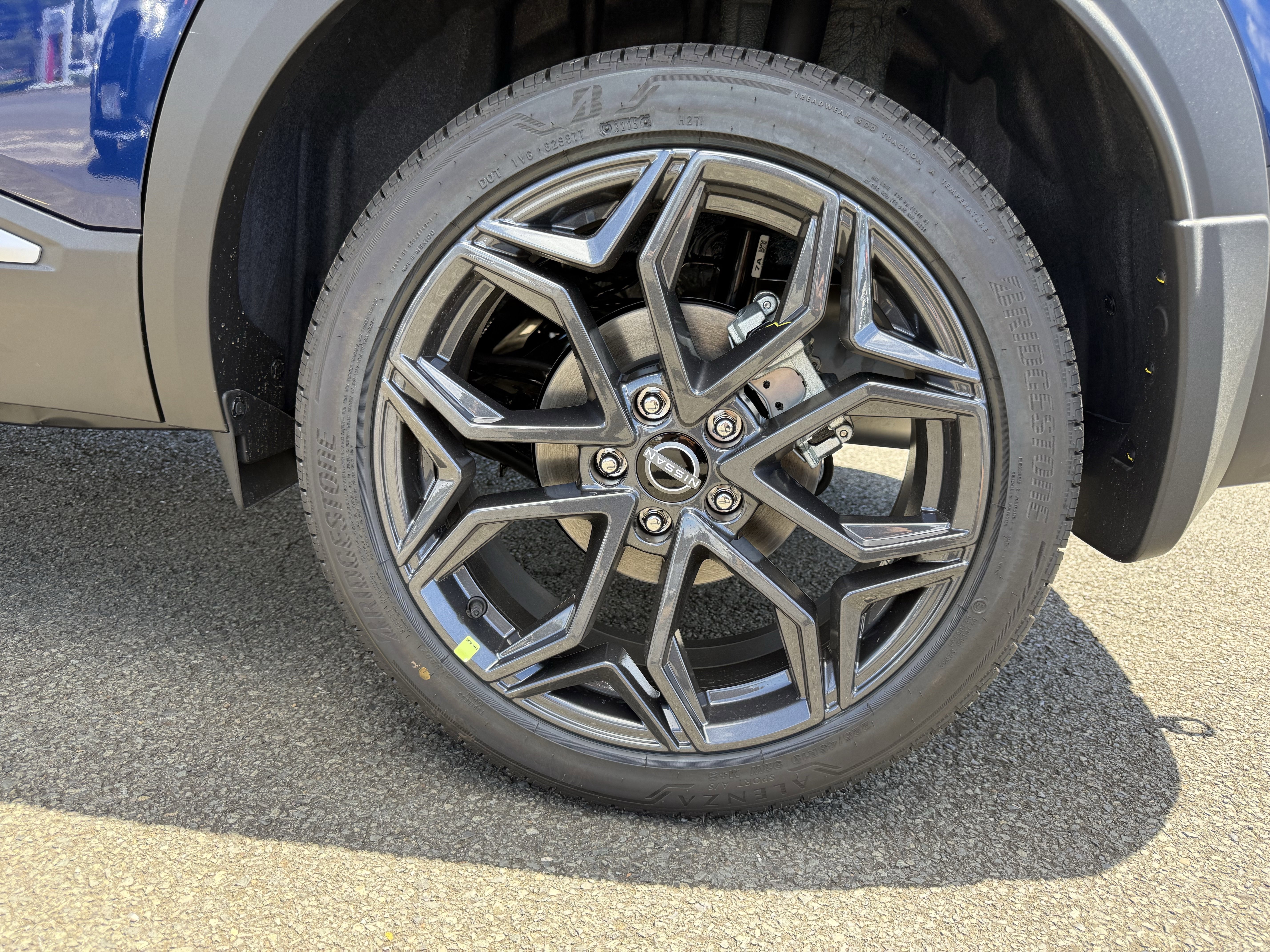New 2026 Nissan Kicks SR image 5