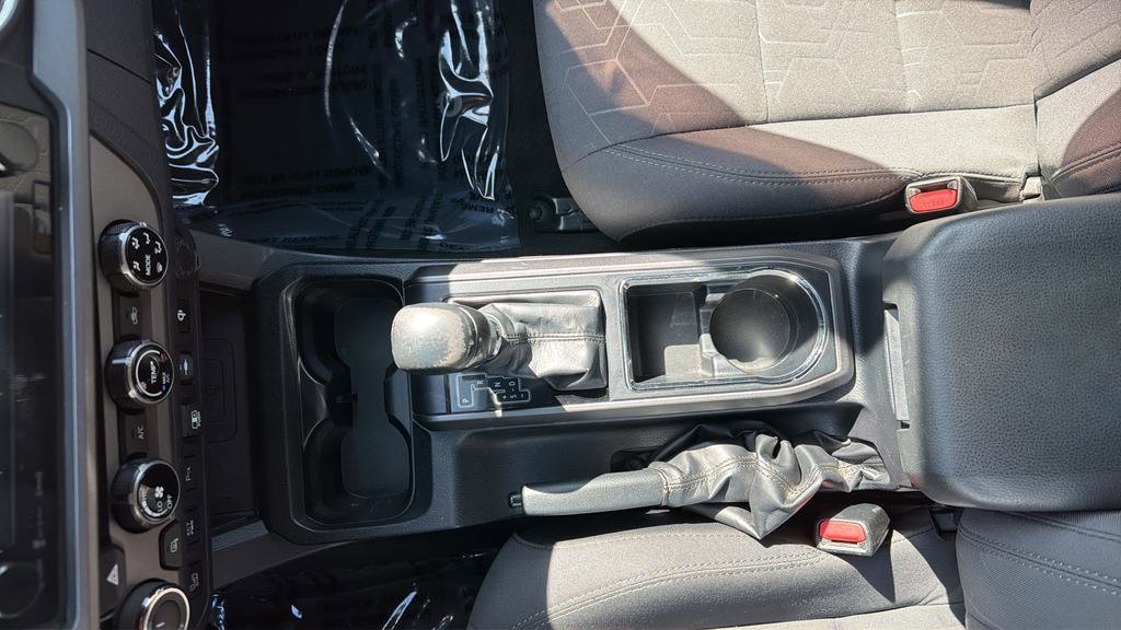 Used 2018 Toyota Tacoma TRD Off-Road w/ Technology Package AWD/4WD image 20