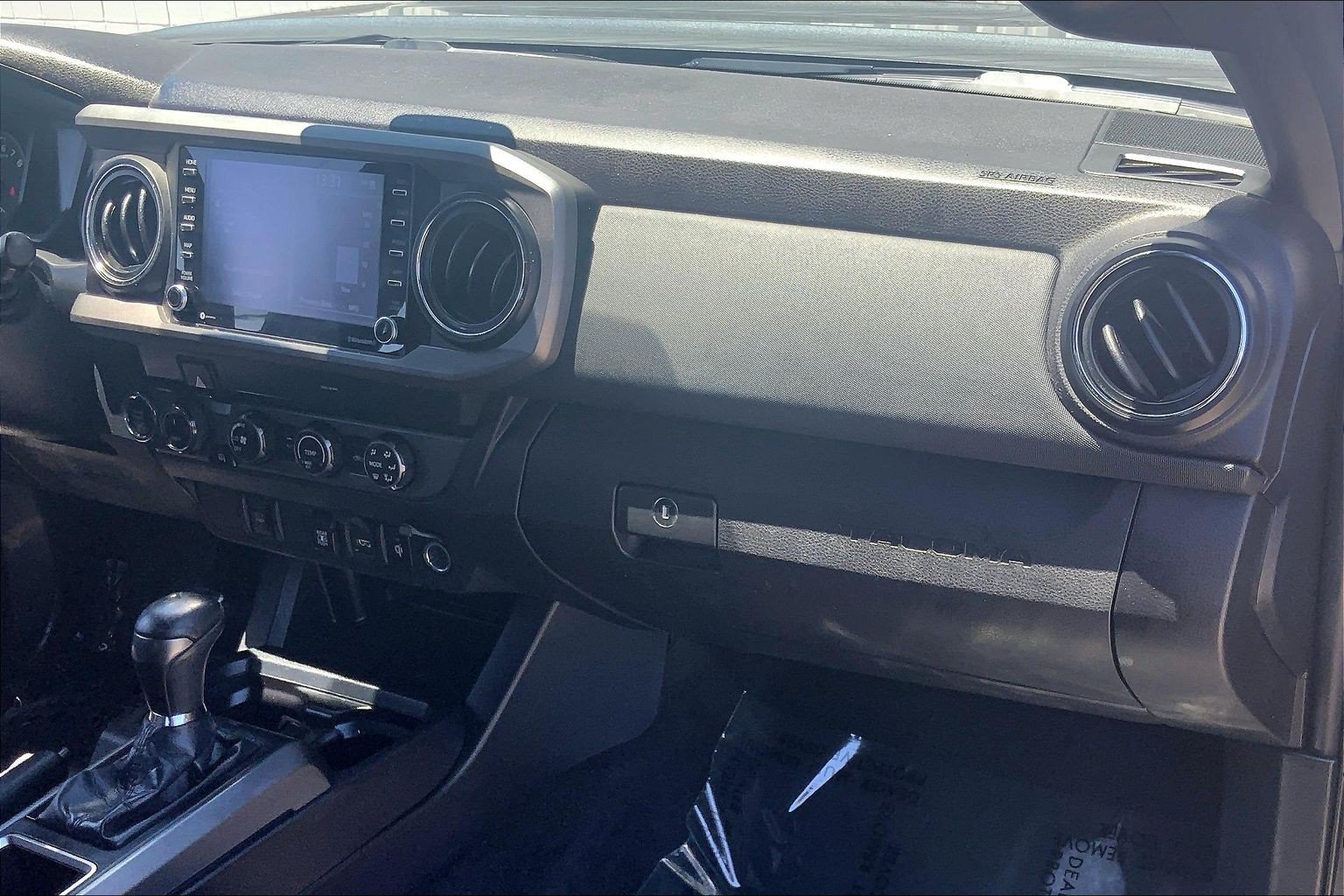 Used 2020 Toyota Tacoma TRD Sport AWD/4WD image 21