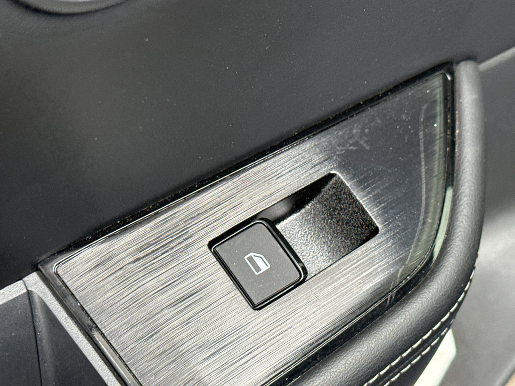 Certified 2023 Nissan Rogue SV w/ SV Premium B Package image 31