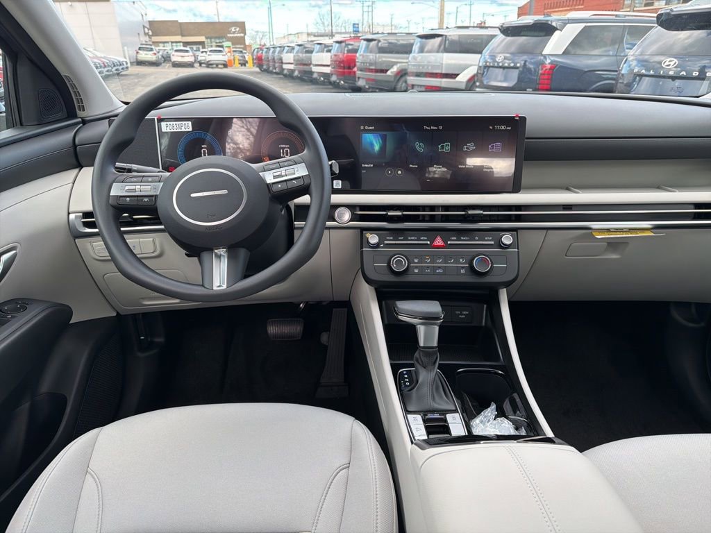 New 2026 Hyundai Tucson SE image 17