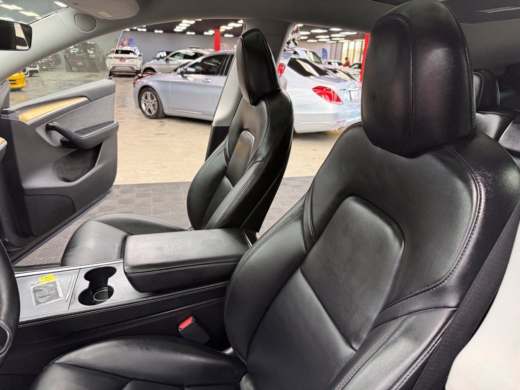 Used 2023 Tesla Model Y Long Range AWD/4WD image 31