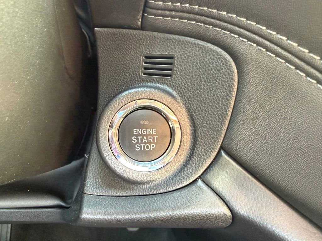 Certified 2025 Subaru Outback Limited AWD/4WD image 12
