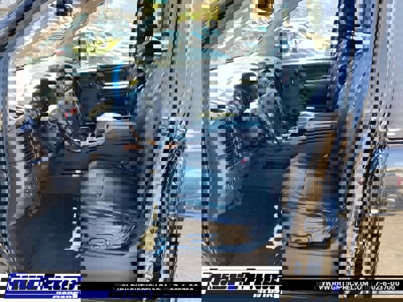 Used 2008 Nissan Titan LE w/ Tow Pkg image 11