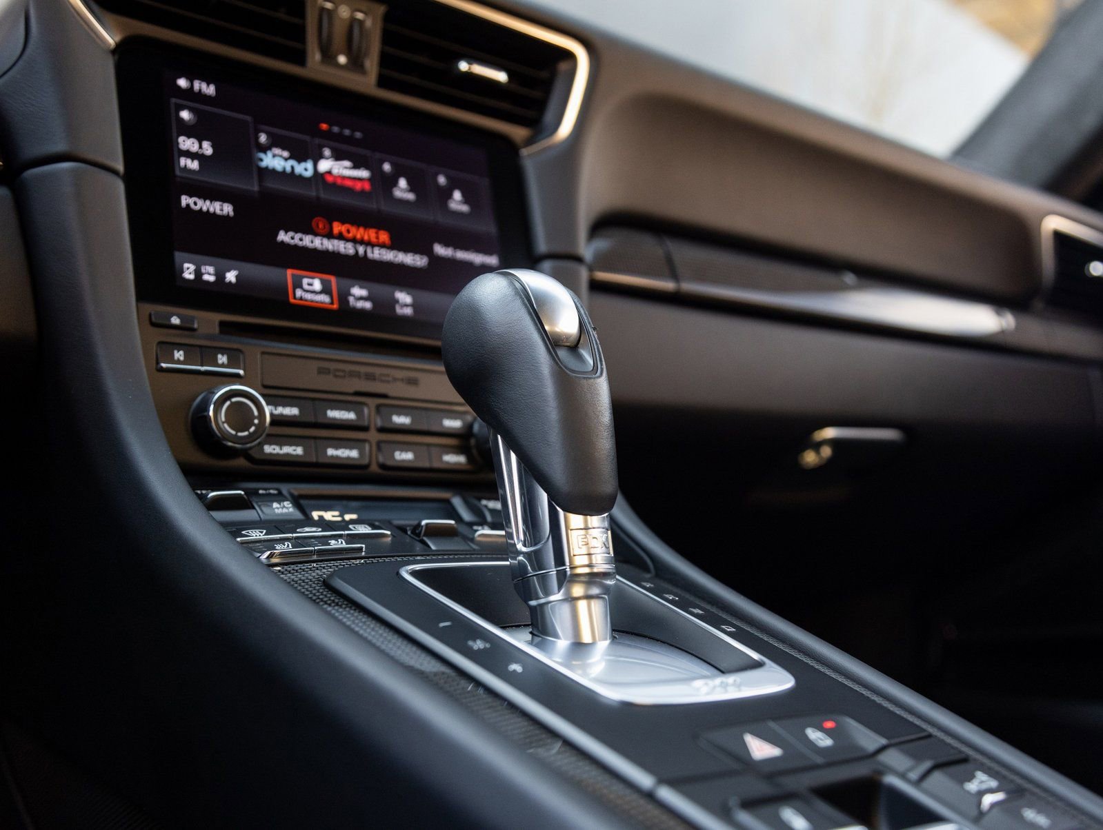 Certified 2019 Porsche 911 Turbo image 27