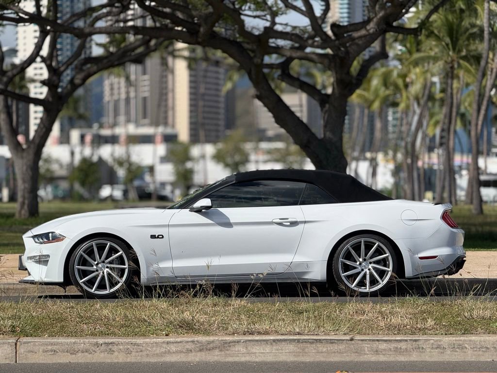 Used 2018 Ford Mustang GT Premium image 2