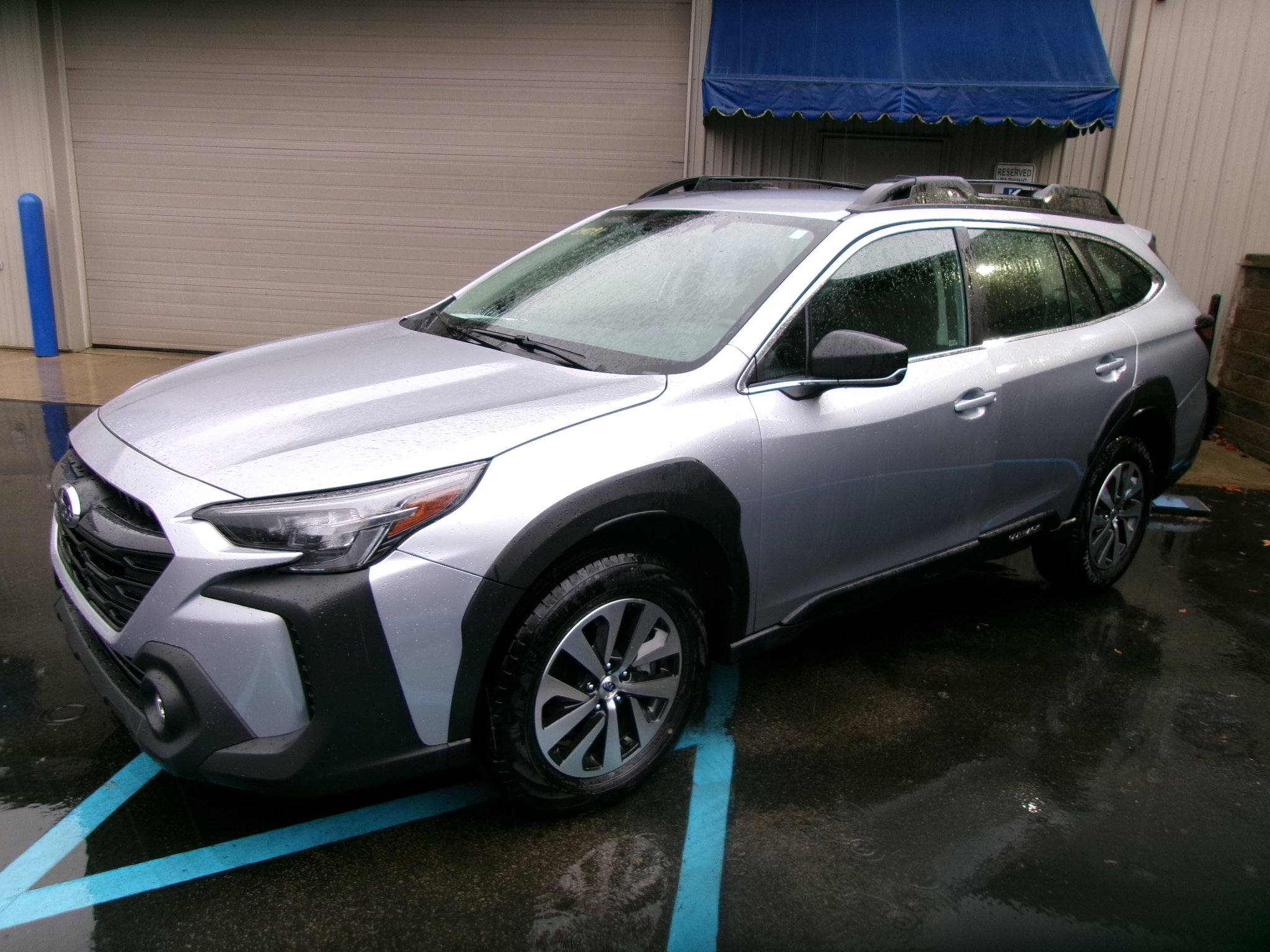 Used 2024 Subaru Outback image 1