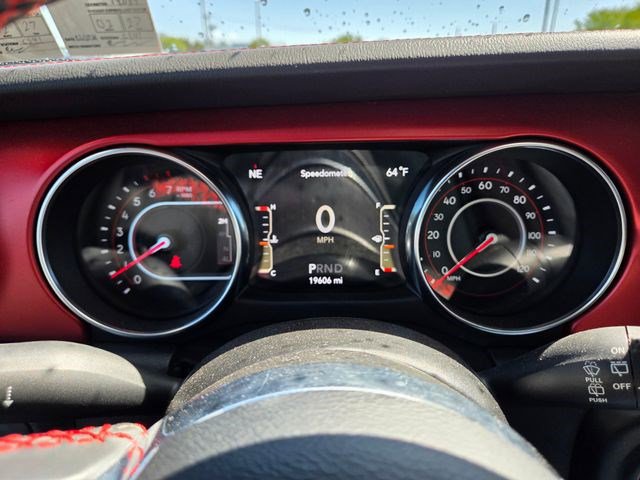 Used 2022 Jeep Wrangler Unlimited Rubicon w/ LED Lighting Group AWD/4WD image 4