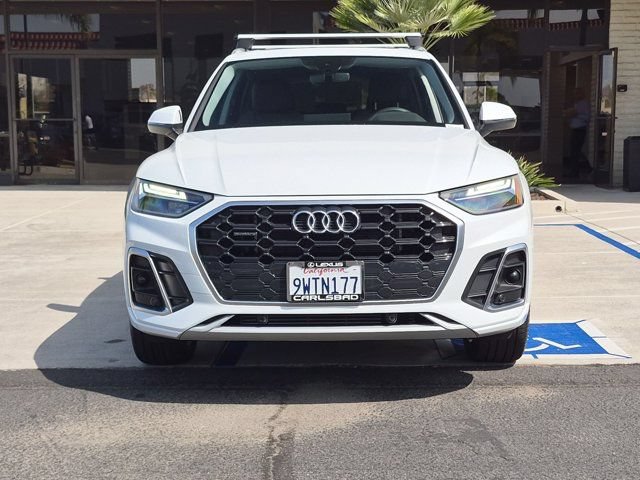 Used 2025 Audi Q5 e Premium AWD/4WD image 2