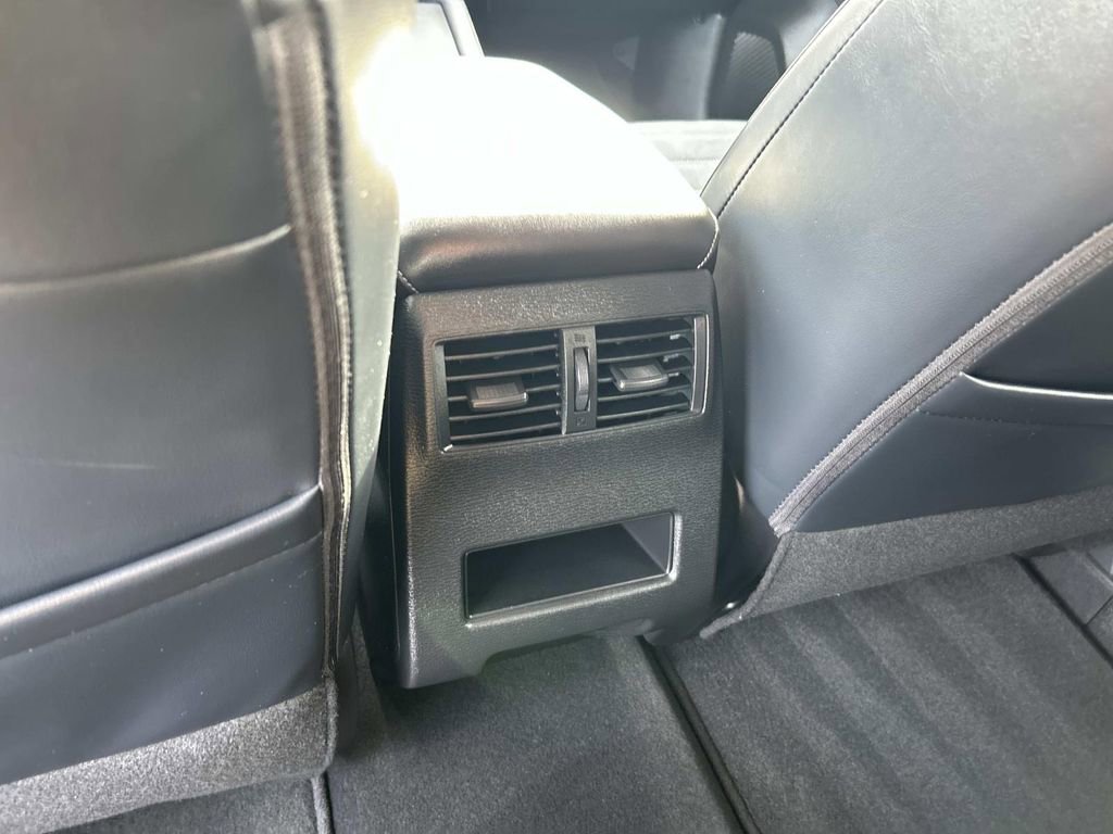 Used 2024 Mitsubishi Outlander SE image 20