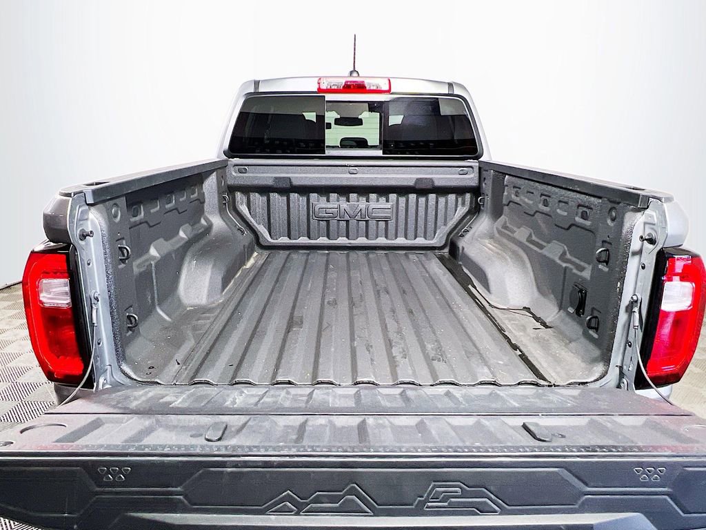 Used 2025 GMC Canyon AT4 image 22