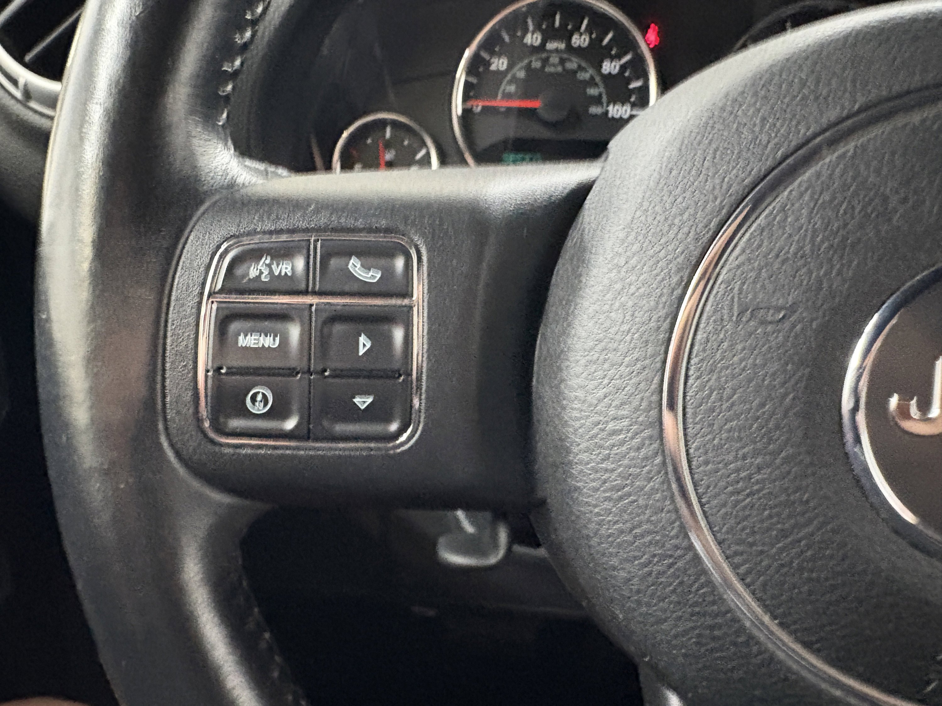 Used 2014 Jeep Wrangler Unlimited Sahara w/ Connectivity Group image 27