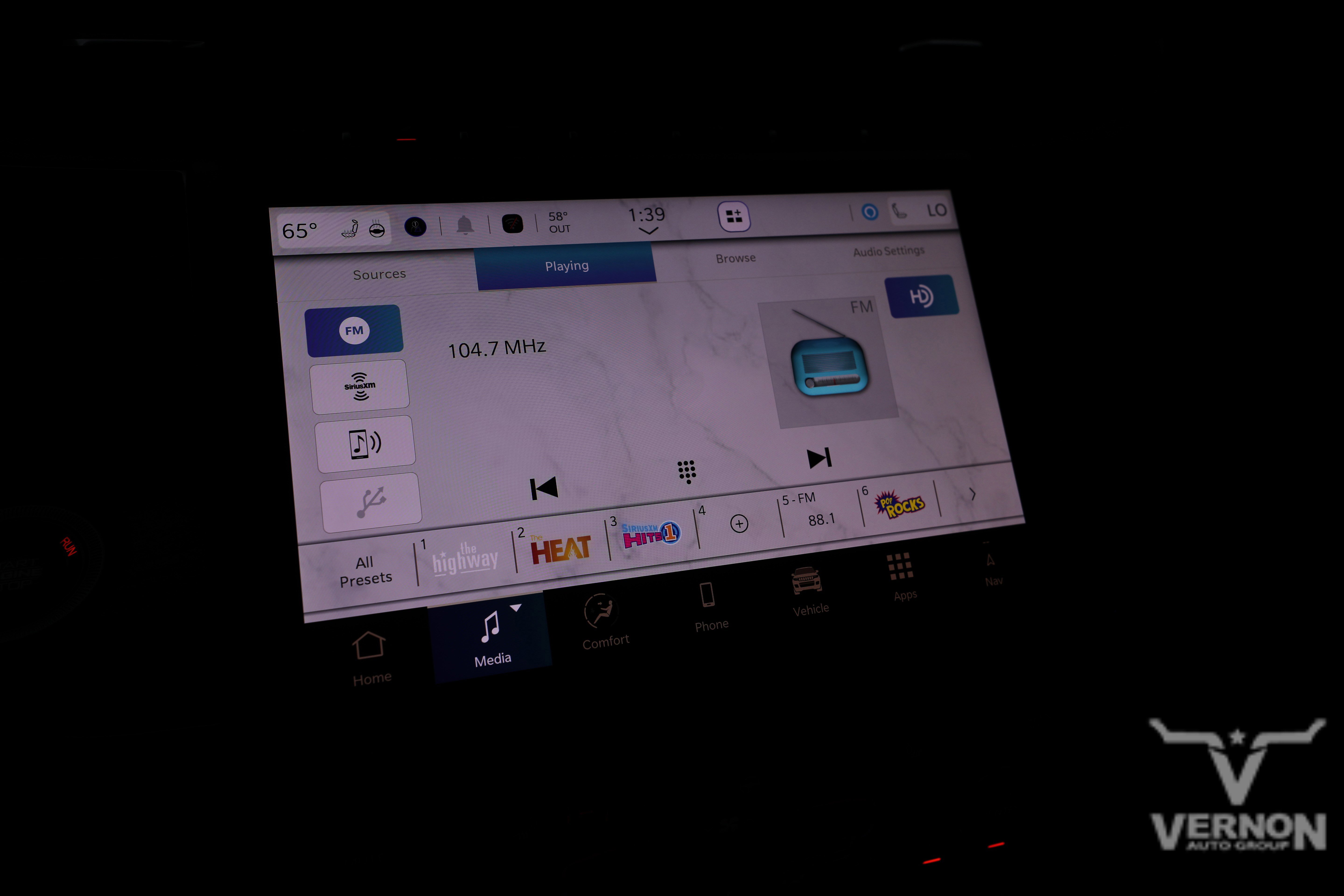 New 2025 Jeep Grand Cherokee L Limited w/ Black Appearance Package image 26