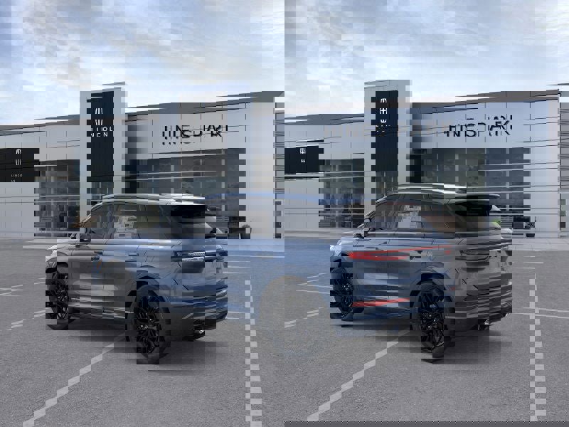 New 2026 Lincoln Corsair Premiere image 4