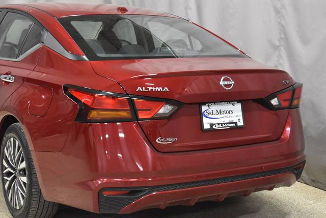 Used 2024 Nissan Altima 2.5 SV image 9