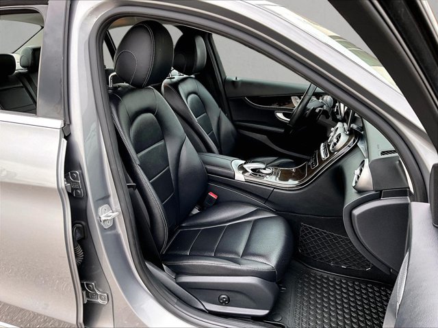 Used 2015 Mercedes-Benz C 300 4MATIC Sedan image 9