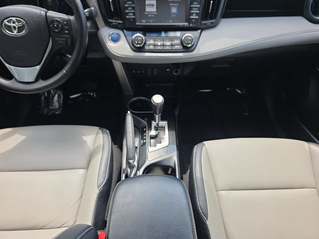 Used 2018 Toyota RAV4 Limited AWD/4WD image 18