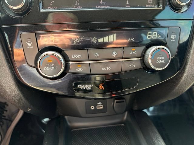 Used 2021 Nissan Rogue Sport SV FWD image 24