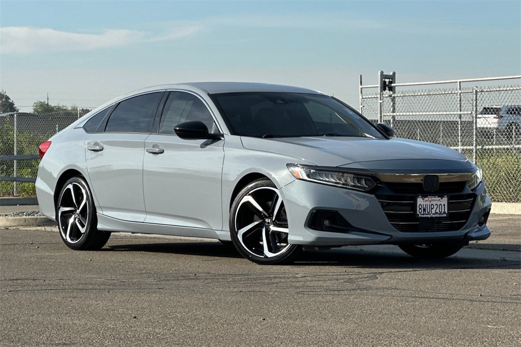 Used 2021 Honda Accord Sport image 2