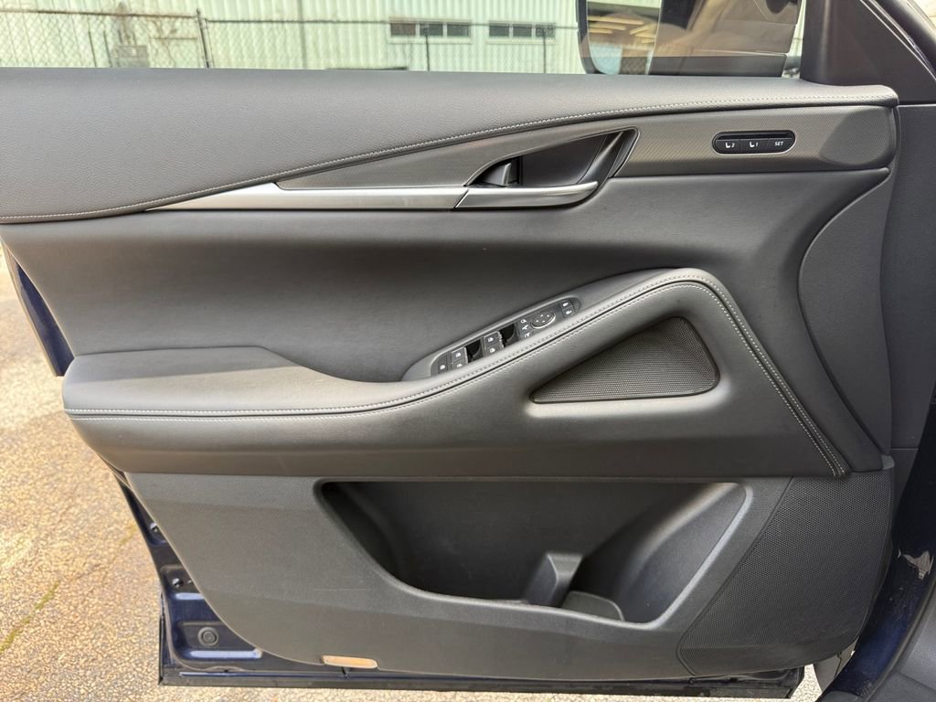 Used 2024 INFINITI QX60 Luxe w/ Cargo Package image 21
