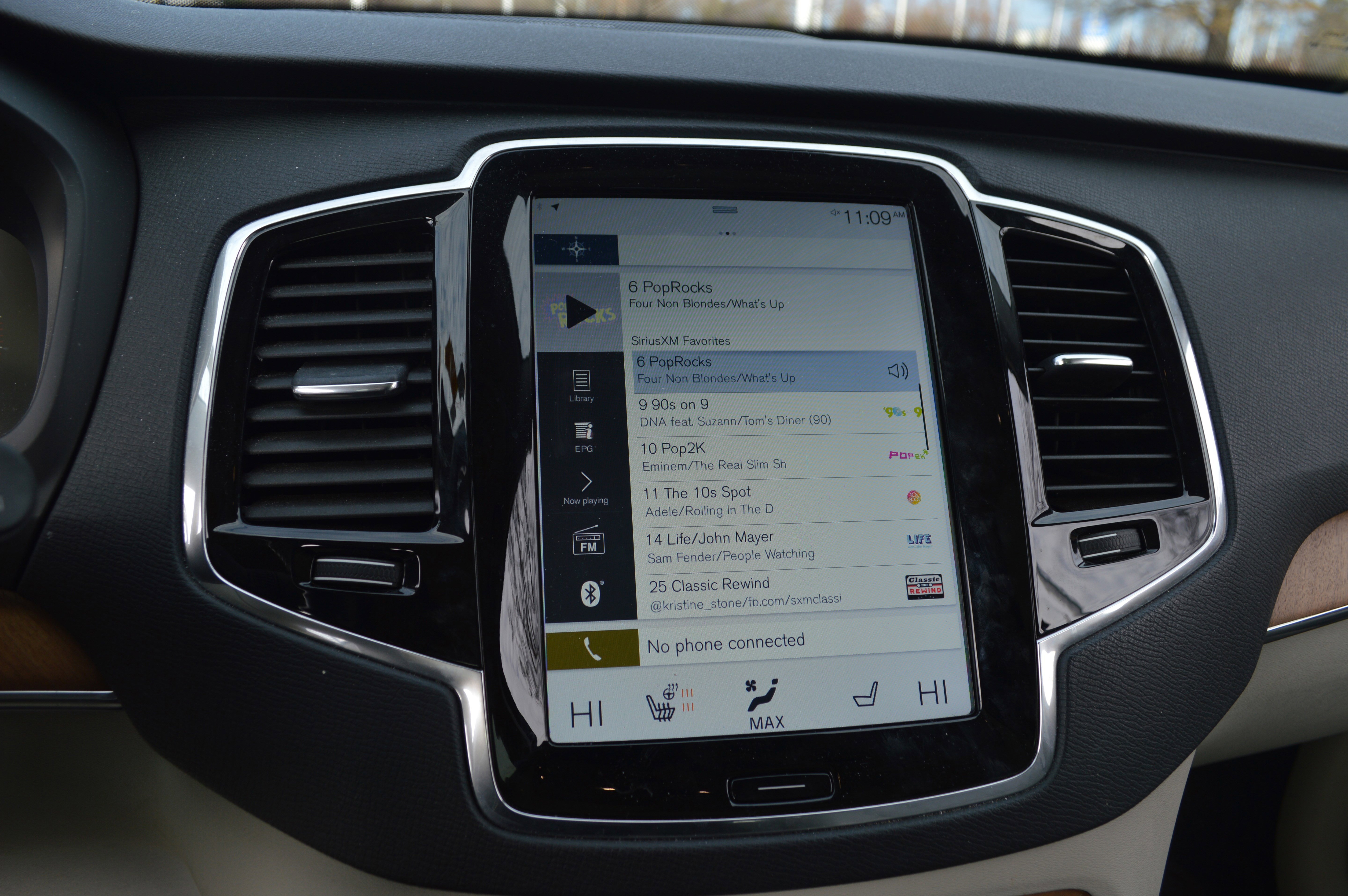 Used 2022 Volvo XC90 T6 Momentum w/ Advanced Package image 20