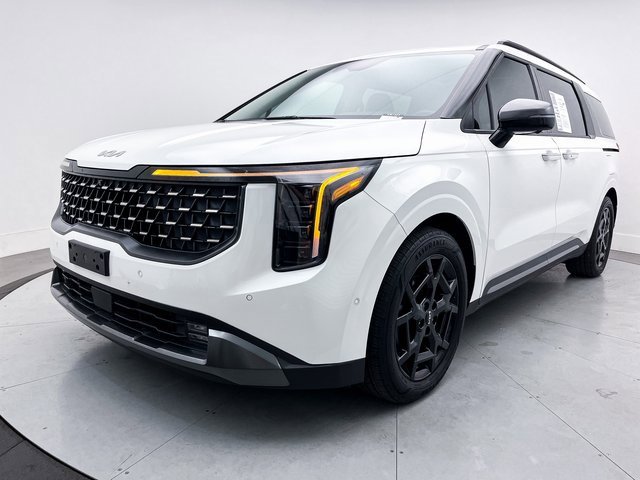 Used 2025 Kia Carnival SX Prestige image 16