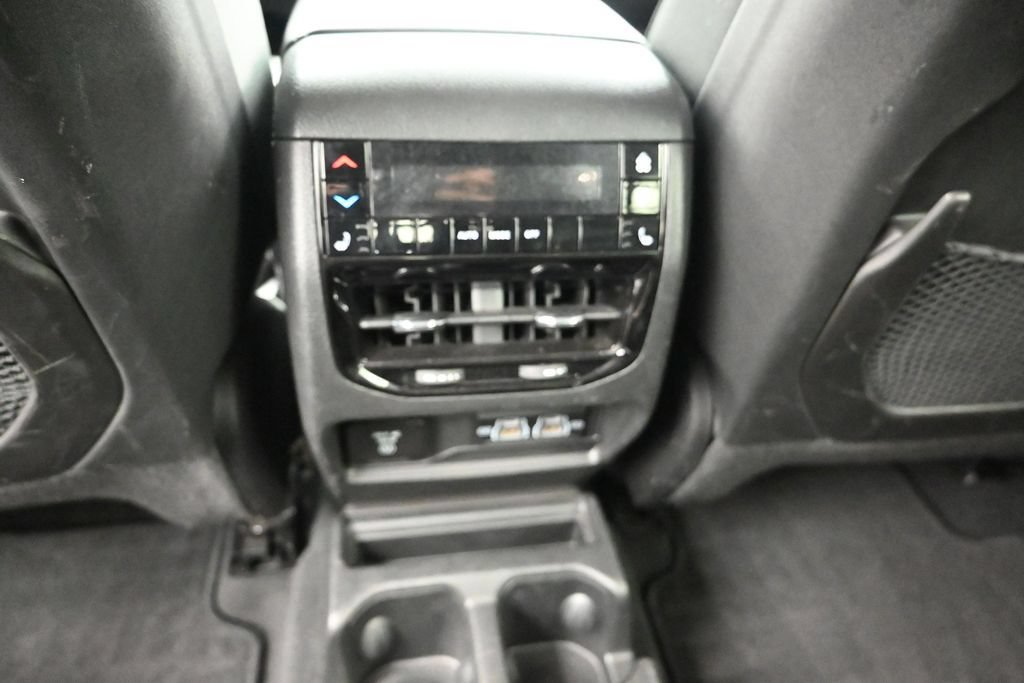 Used 2024 Jeep Grand Cherokee L Limited w/ Black Appearance Package RWD image 14