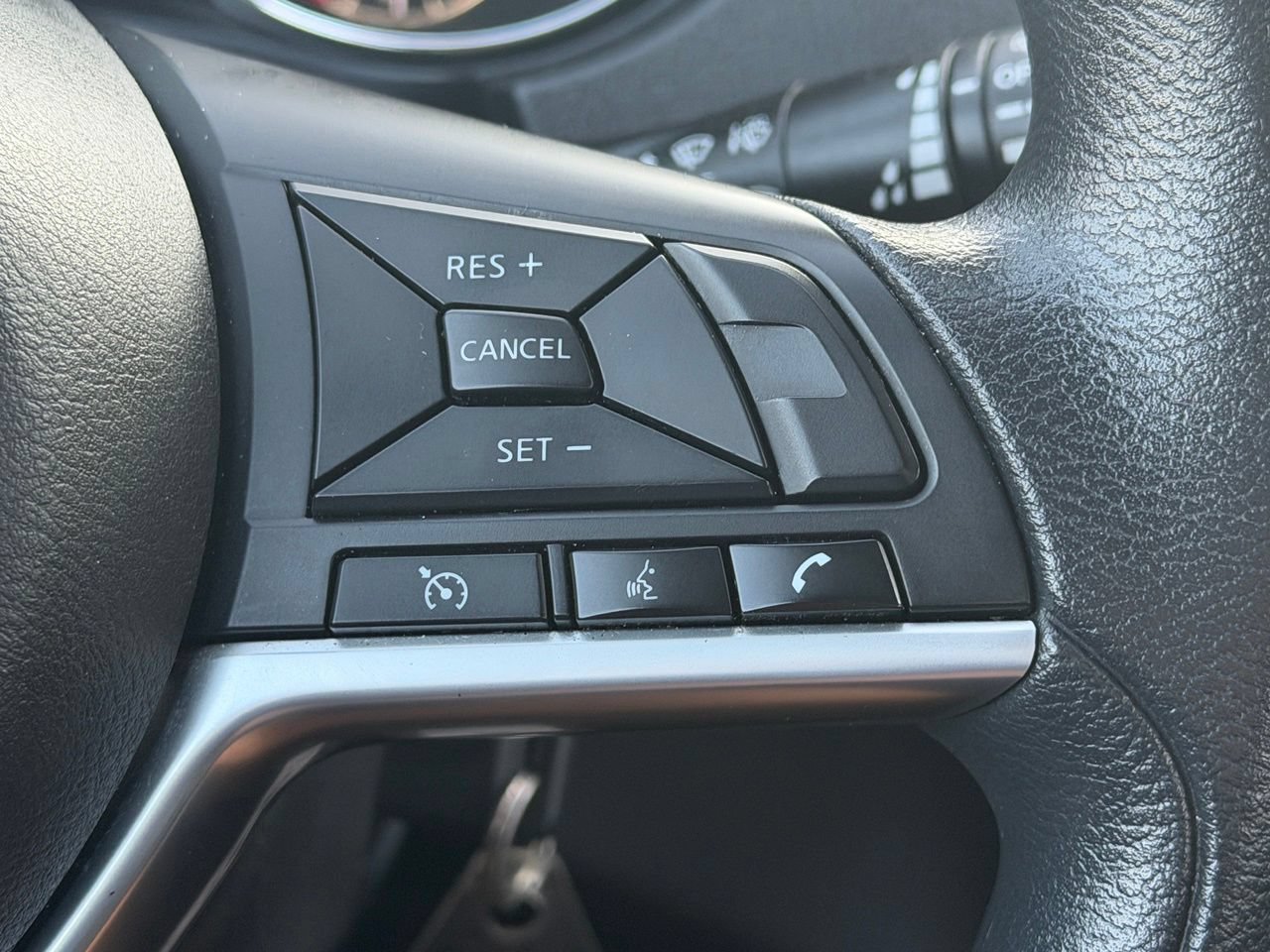 Used 2020 Nissan Rogue Sport S FWD image 14