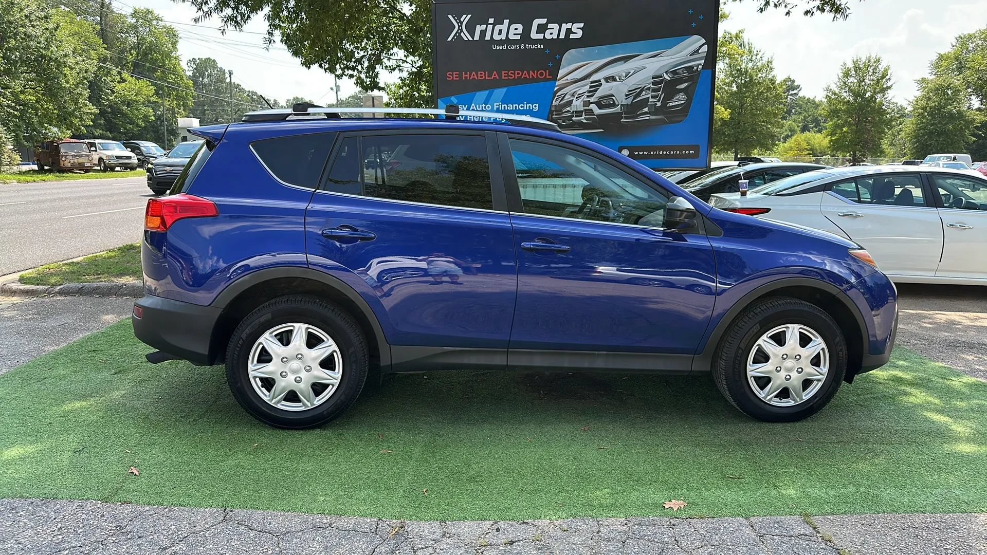Used 2015 Toyota RAV4 LE AWD/4WD image 7