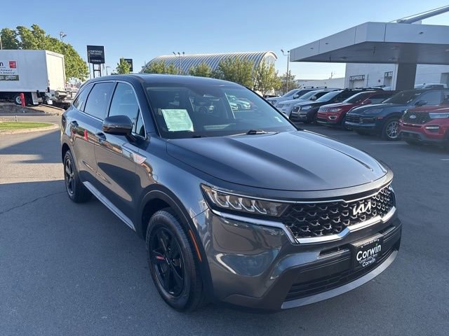 Used 2023 Kia Sorento LX FWD image 3