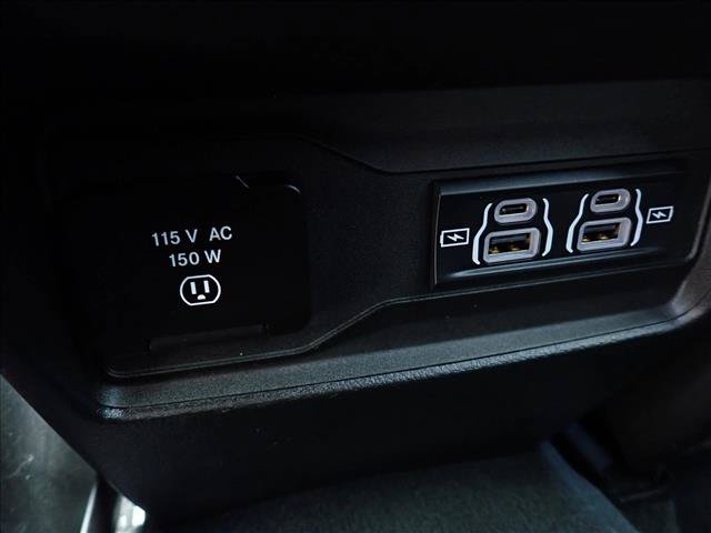 Used 2022 Jeep Grand Cherokee Summit w/ Advanced Protech Group IV AWD/4WD image 12