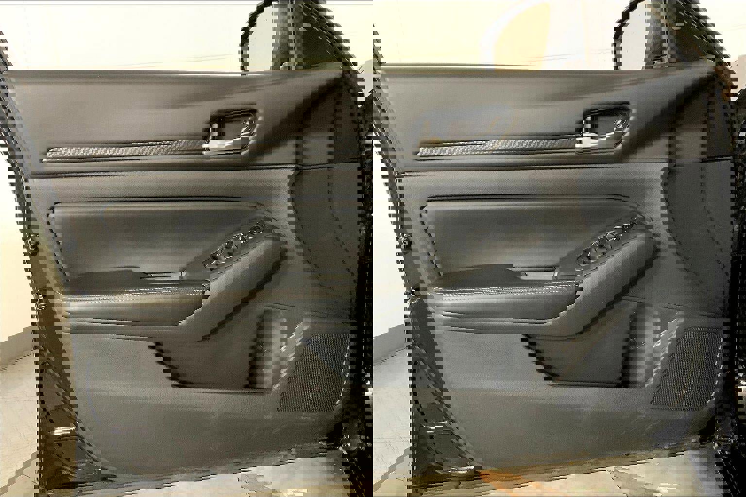 Used 2025 Nissan Altima 2.5 SV image 24