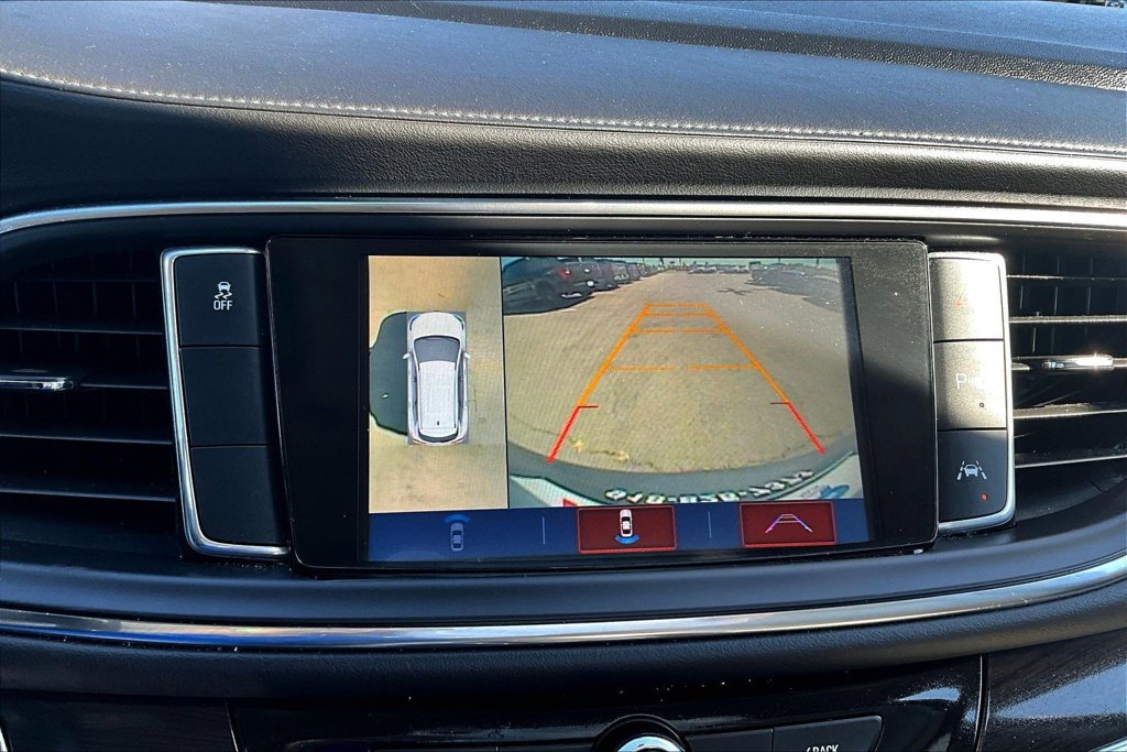 Used 2018 Buick Enclave Premium FWD image 23