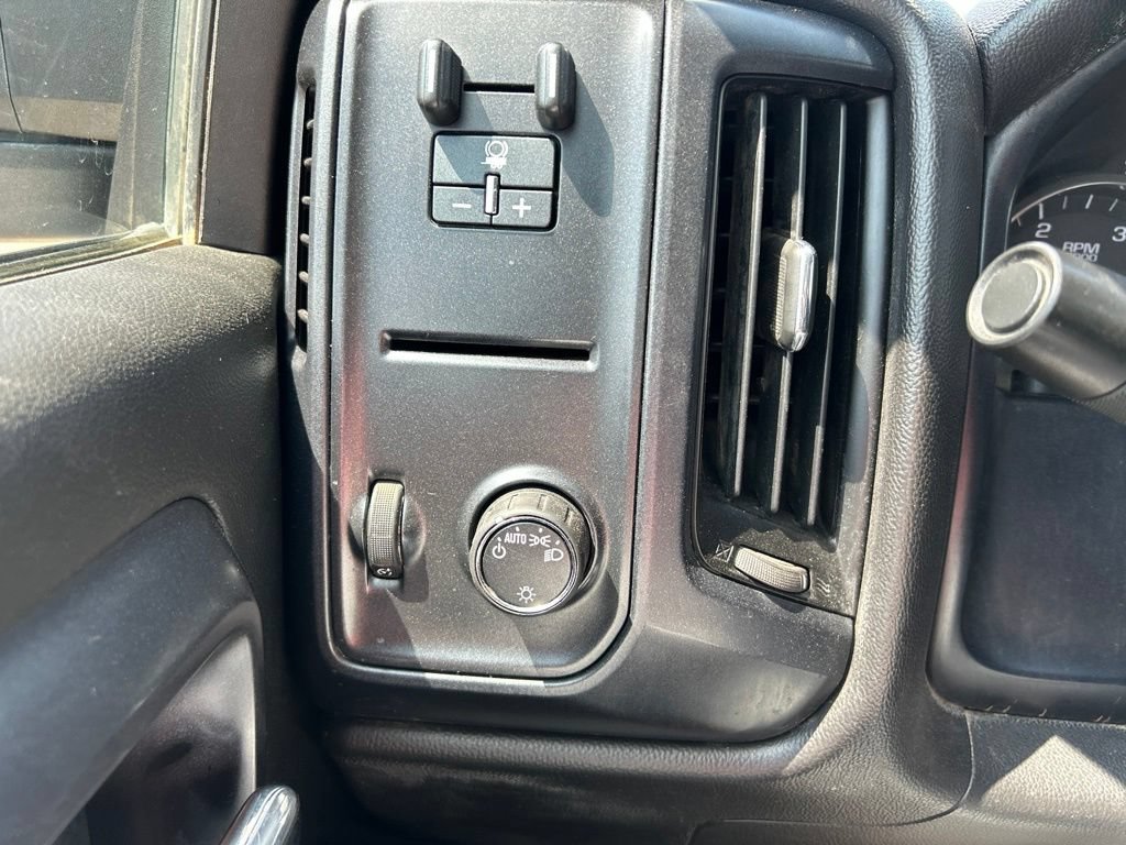 Used 2015 GMC Sierra 3500 4x4 Crew Cab w/ Sierra Convenience Package image 10