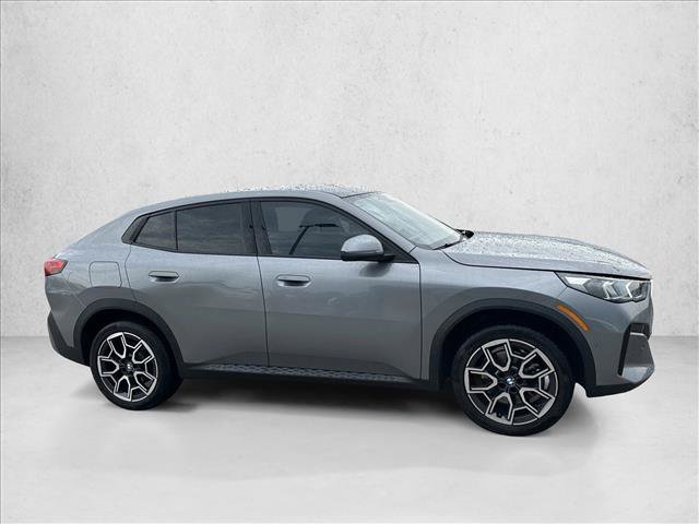 Used 2026 BMW X2 xDrive28i w/ Convenience Package AWD/4WD image 4