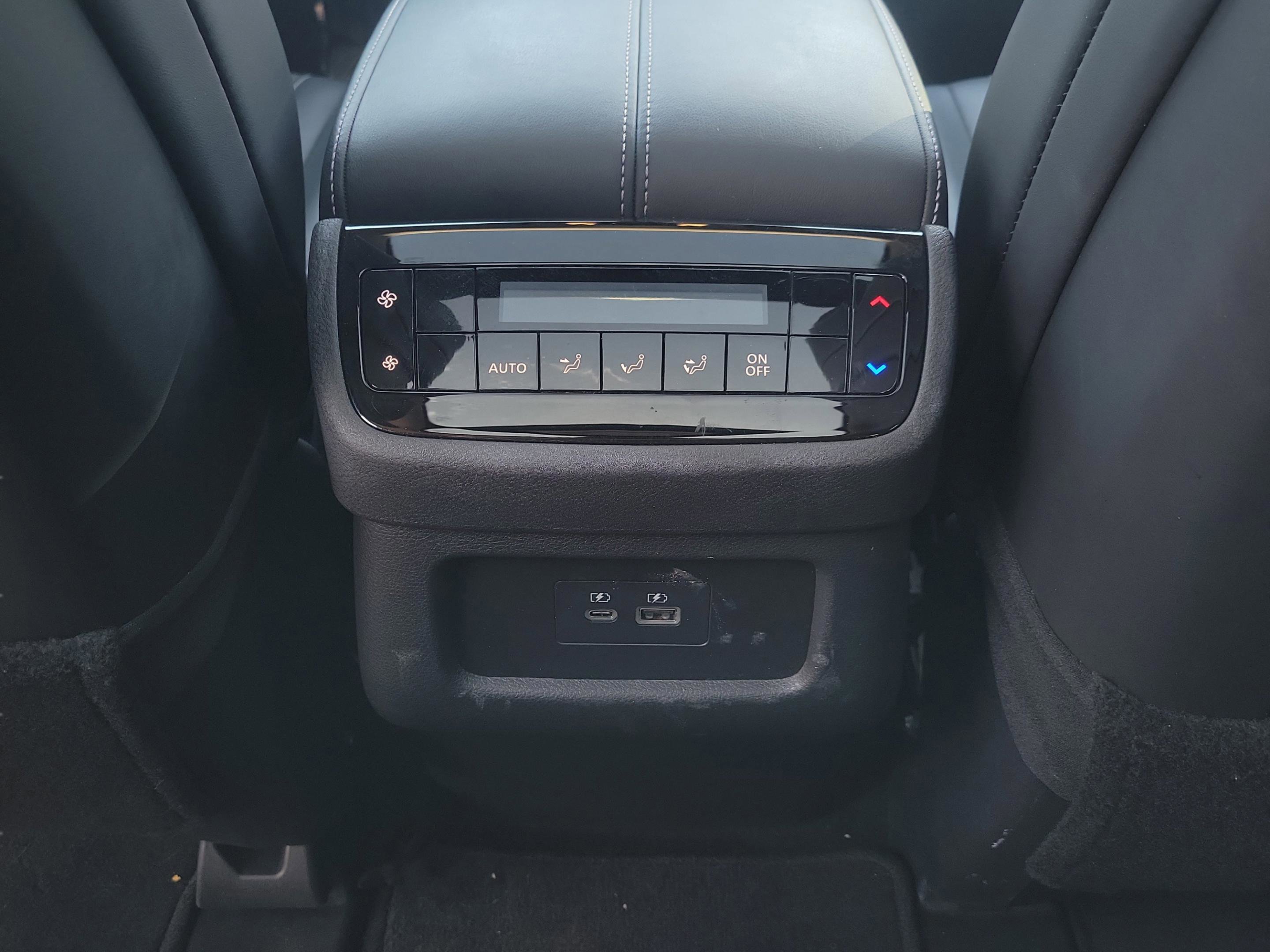 Certified 2025 INFINITI QX60 Pure image 32