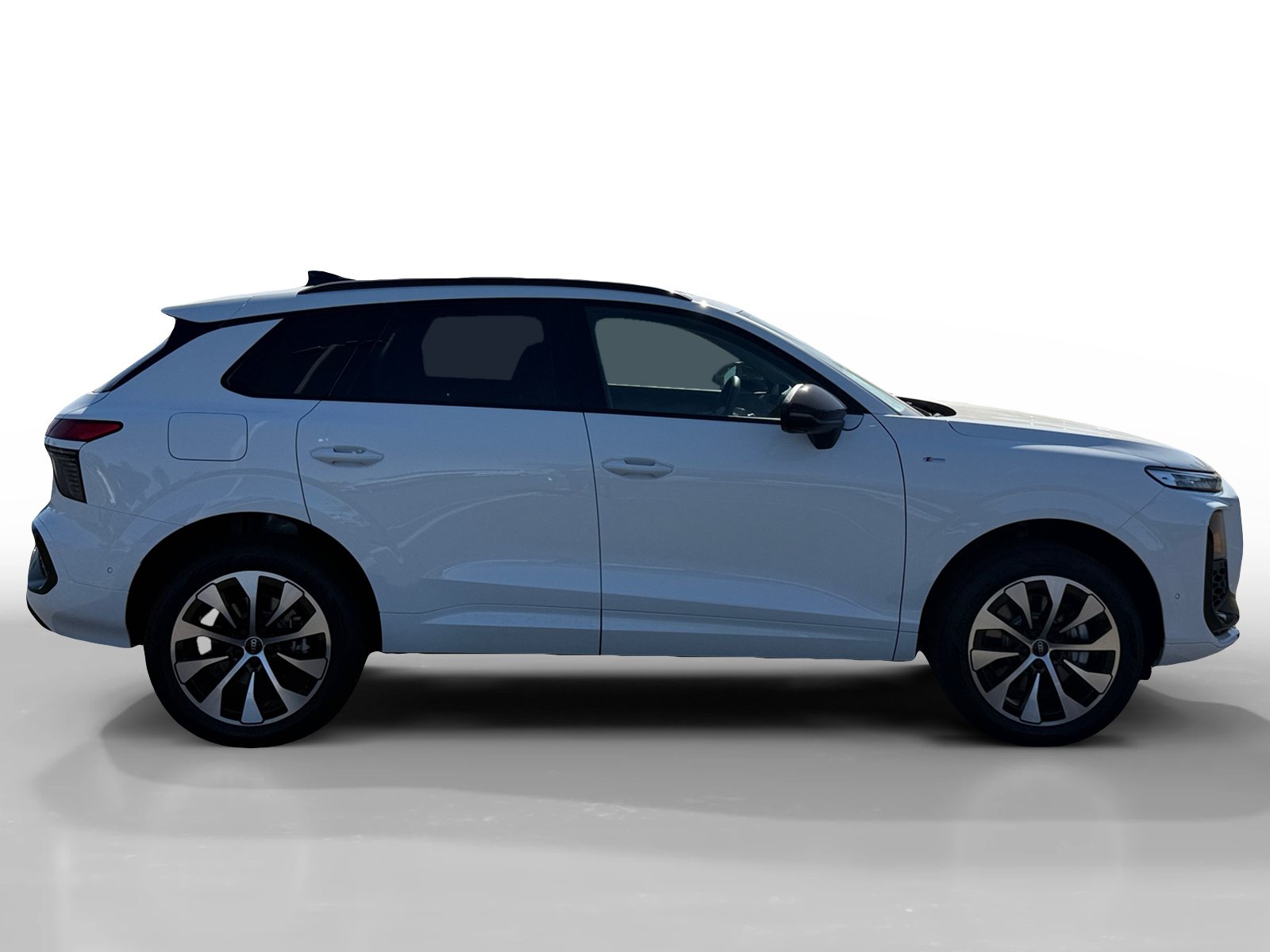 New 2026 Audi Q3 quattro 2.0T AWD/4WD image 6