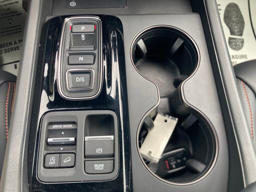 Used 2025 Honda Pilot TrailSport image 37